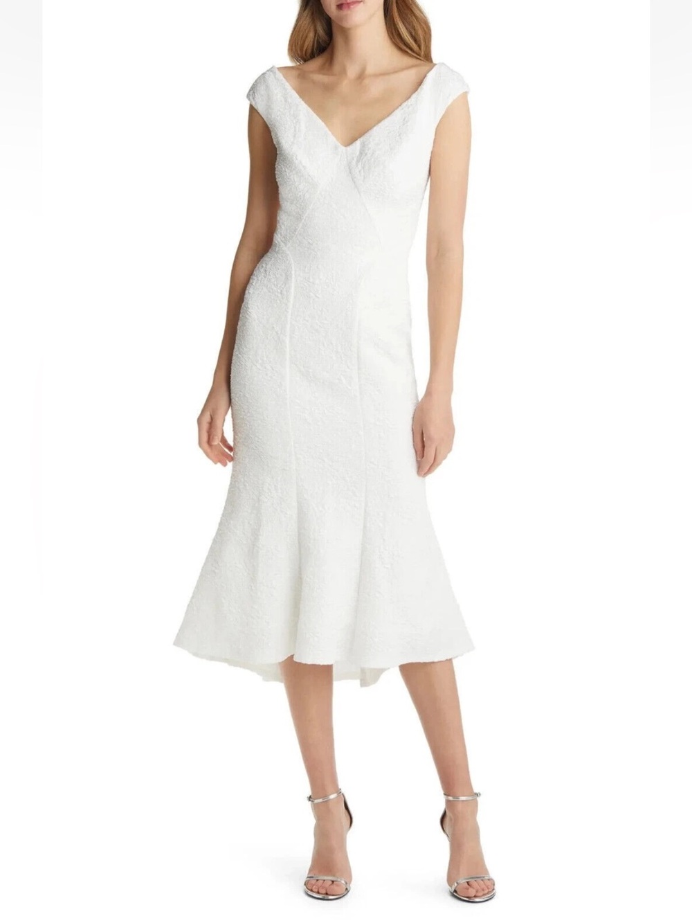 Tadashi Shoji white trumpet cocktail dress